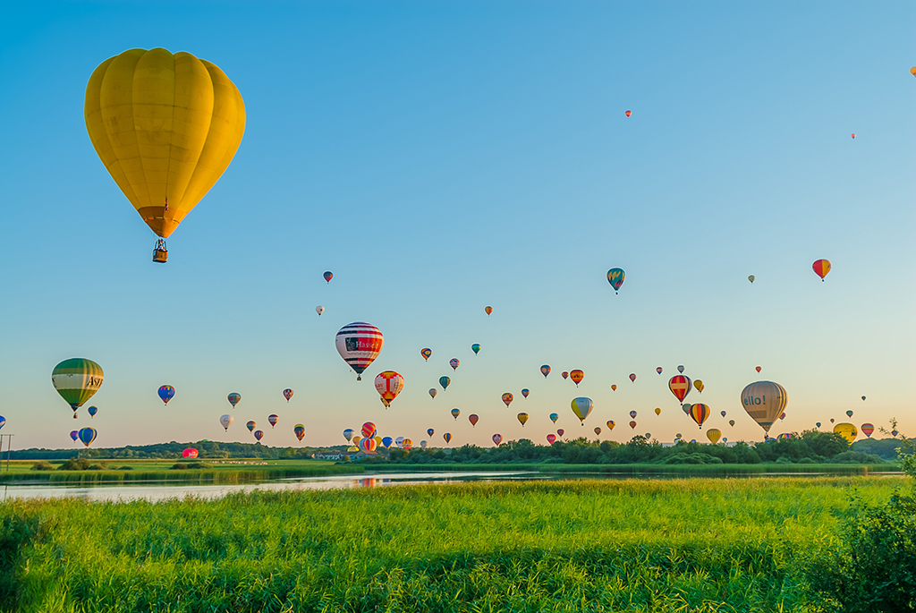 Mondial Air Balloon gathering in the heart of Lorraine natural reserve